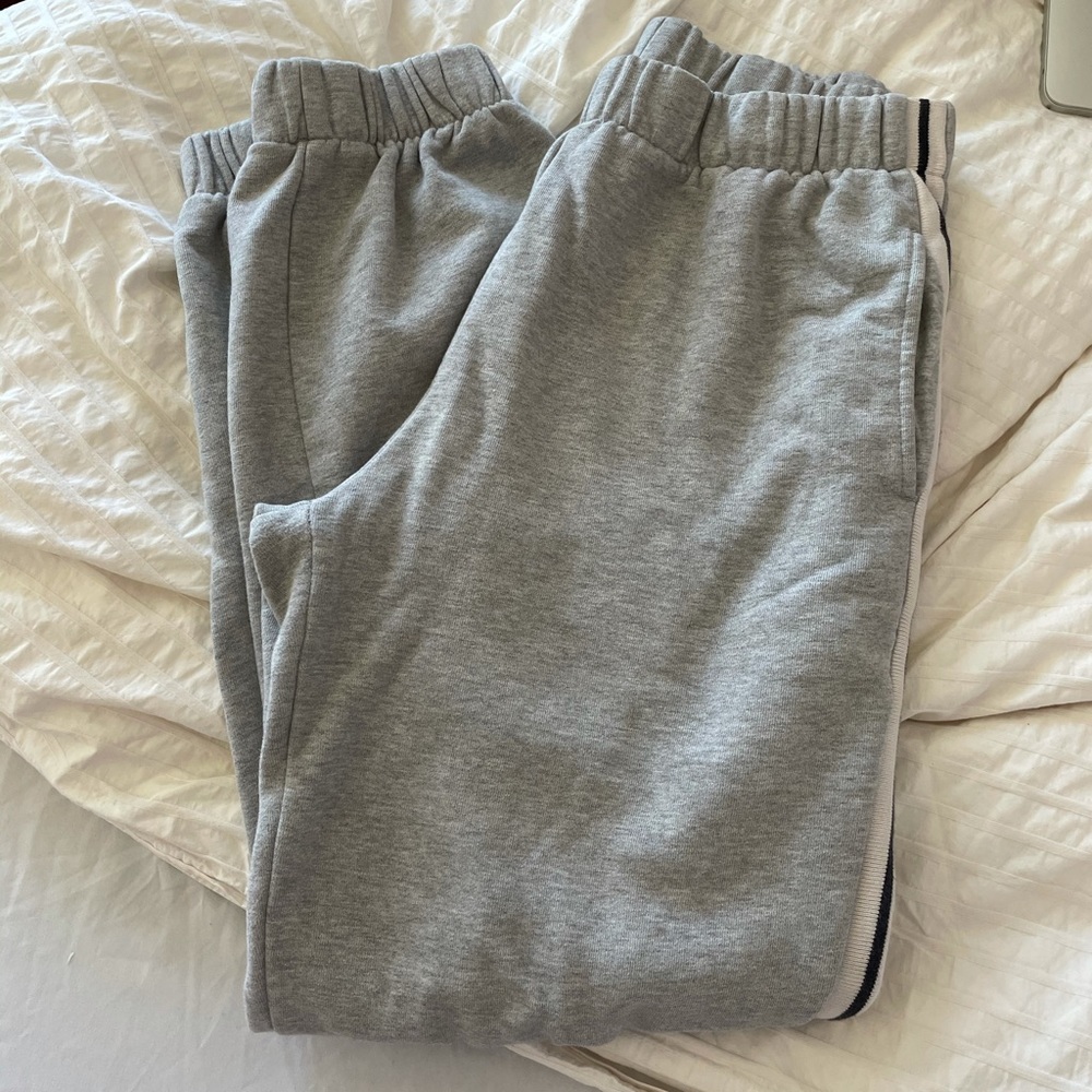 Brandy Melville Rosa Sweatpants